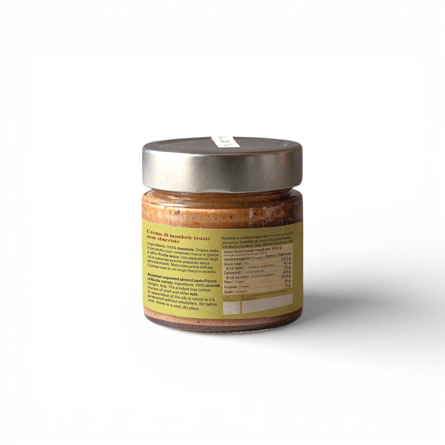 Crema di mandorle tostate con buccia